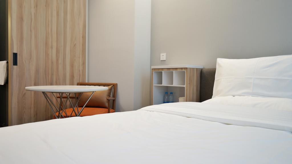 Hanting Premium Hotel Shanghai South Xizang Road エクステリア 写真