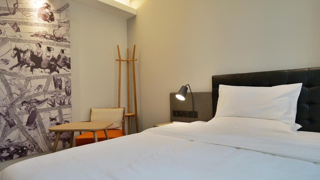 Hanting Premium Hotel Shanghai South Xizang Road エクステリア 写真